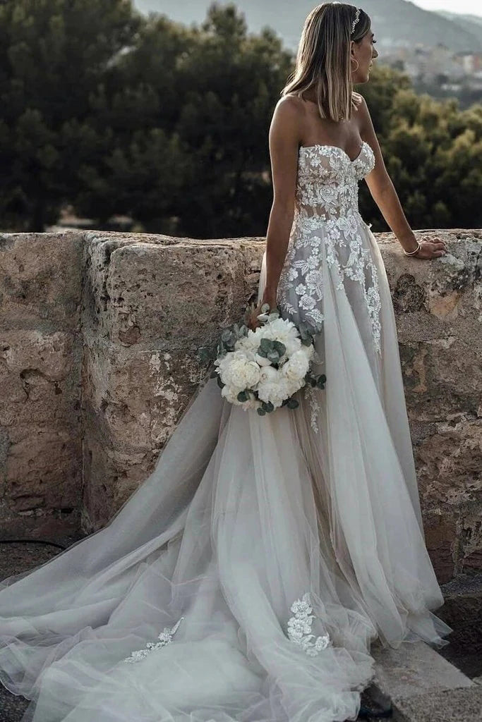 A Line Strapless Lace Wedding Dresses,Long Tulle Beach Bridal Gown With Appliques WLD0042