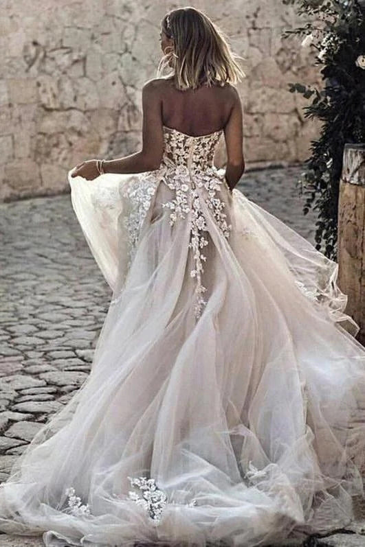 A Line Strapless Lace Wedding Dresses,Long Tulle Beach Bridal Gown With Appliques WLD0042