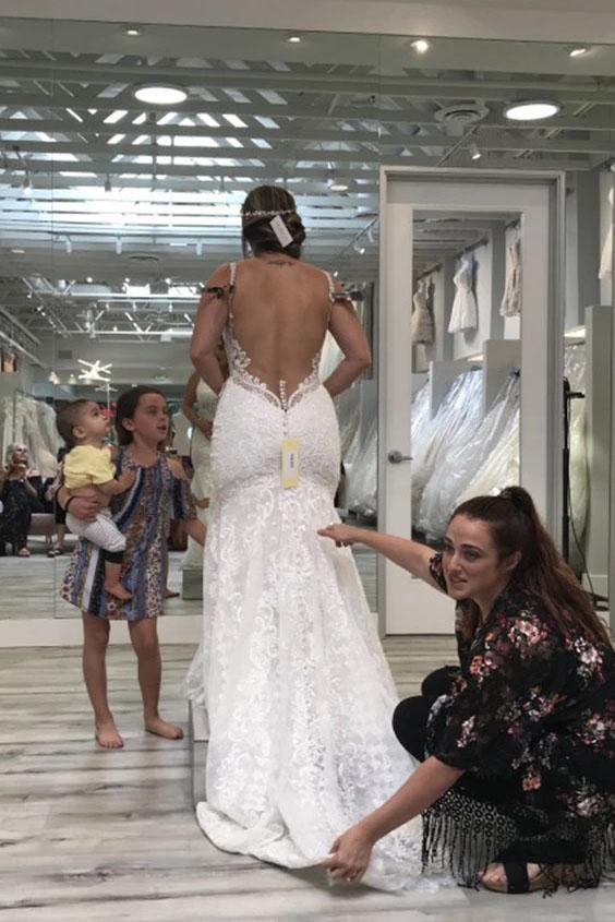Spaghetti Straps Mermaid V Neck Backless Lace Wedding Dresses with Train WLD2504