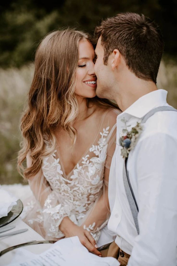 Princess Long Sleeves Lace Appliques V Neck Tulle Wedding Dresses, Bridal Gown WLD0157
