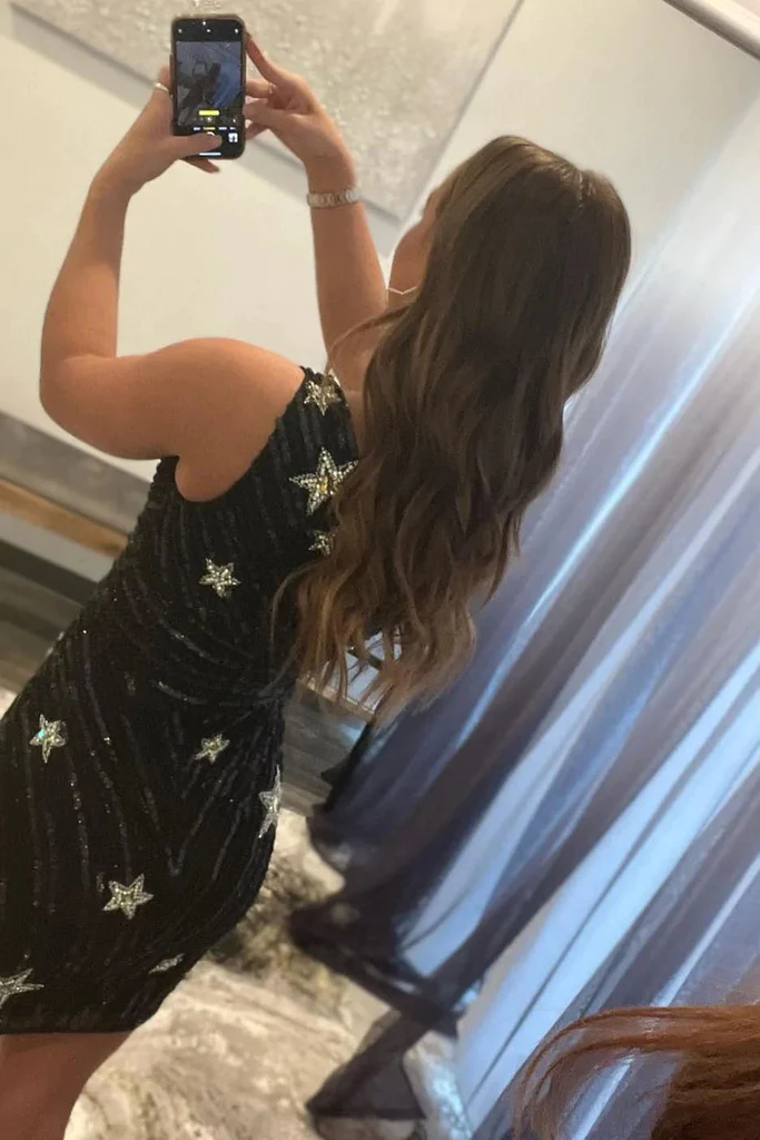 Black Sequins Sheath Homecoming Dress, Sparkly Bodycon Dress With Star WLD0150