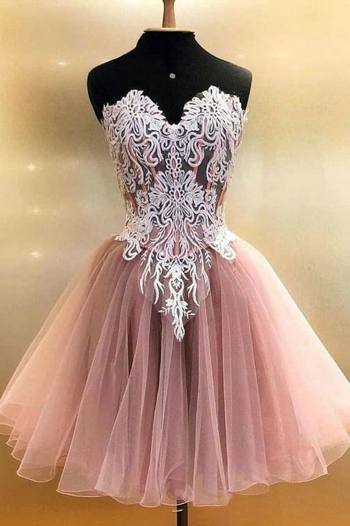 A Line Sweetheart Tulle Homecoming Dress with Lace Appliques, Cute Short Prom Dress WLD2131